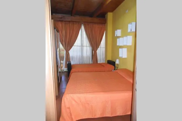 Πανσιόν Affittacamere Zahra *