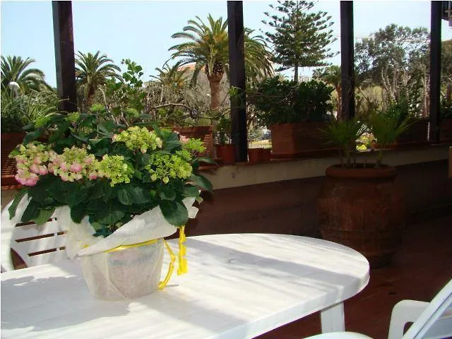 Πανσιόν Affittacamere Zahra *